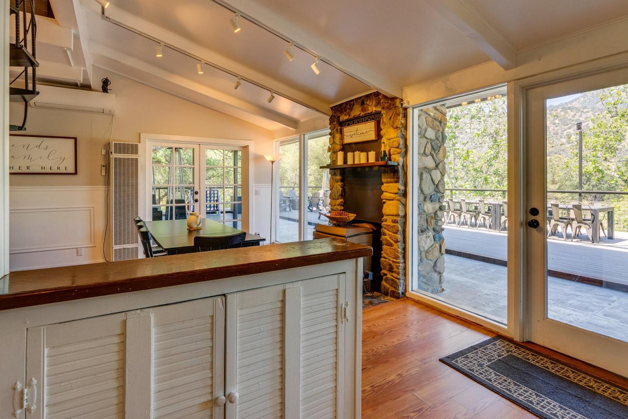 Updated Three Rivers Vacation Rental With Gas Grill Buitenkant foto